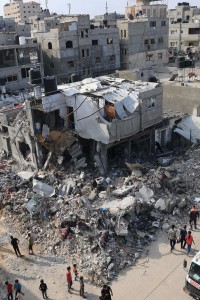 Attacco a Israele, la risposta: edifici rasi al suolo a Rafah